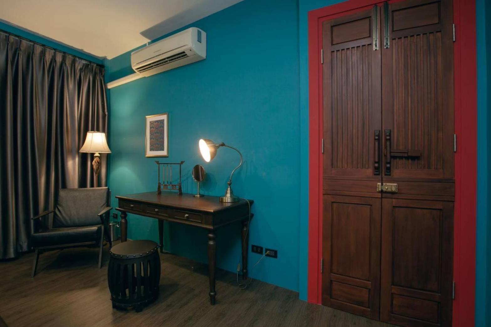 Caiyong Hometel & Cafe'S Studio Bangkok Zewnętrze zdjęcie
